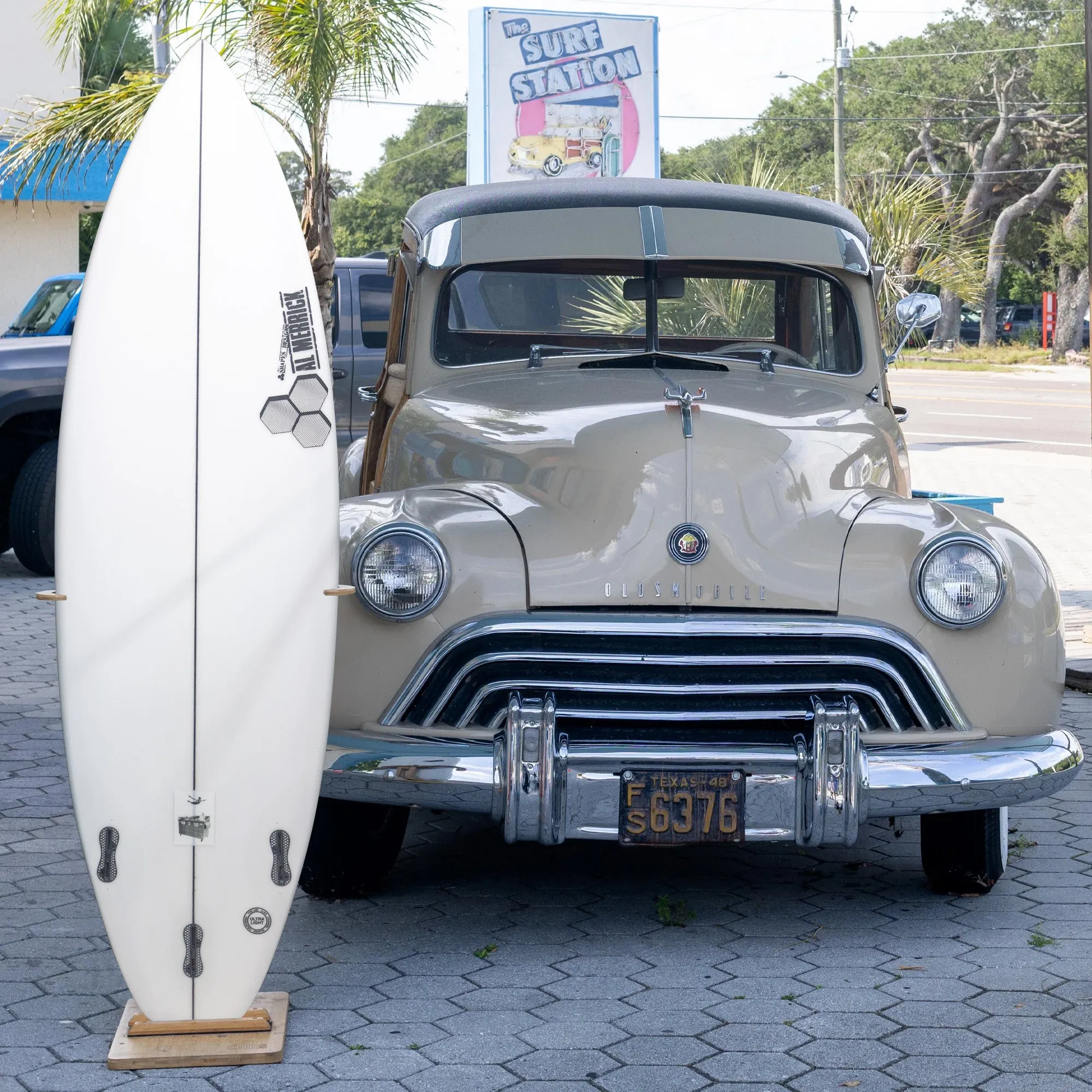 Channel Islands Dumpster Diver 2 5'9 Surfboard - FCS II