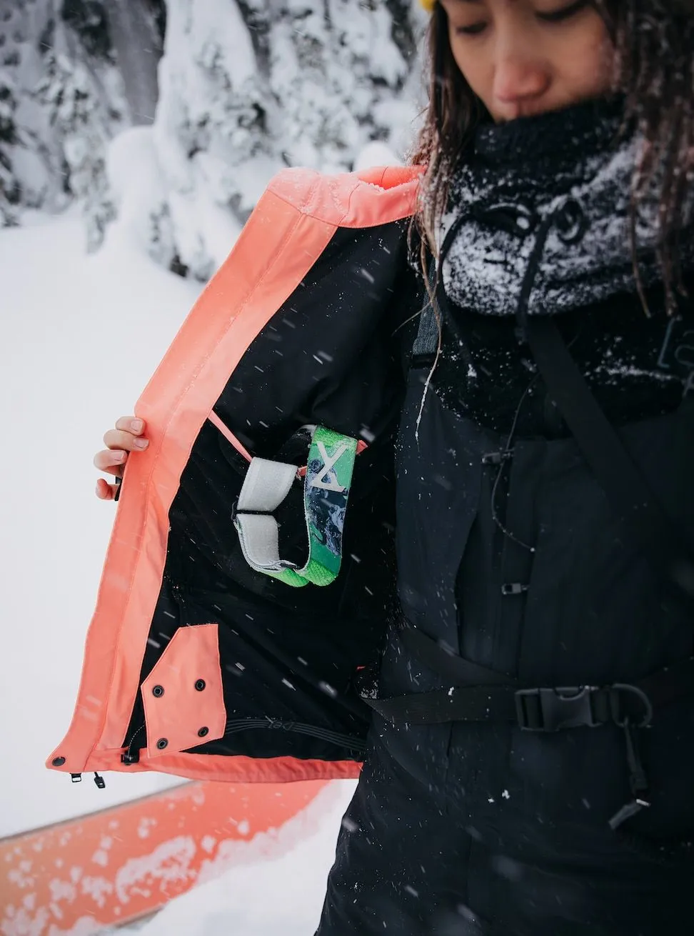 Women's Burton [ak] Embark GORE-TEX 2L Jacket
